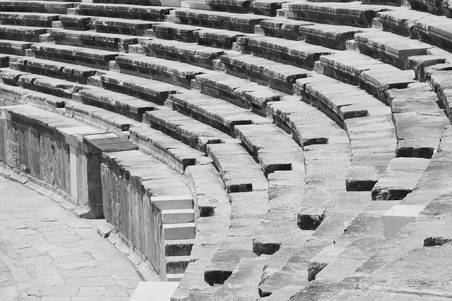 11 Ancient Greek and Roman Theatres in Time